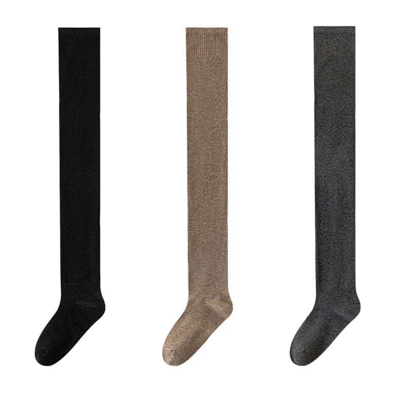 Low Thick and Comfortable: Warmth and Elegance in Winter