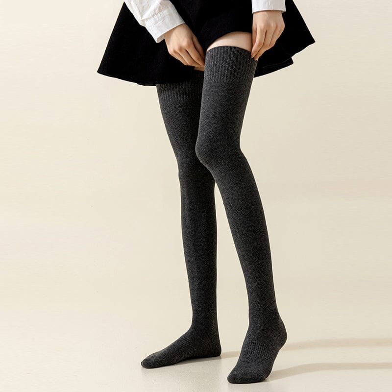 Low Thick and Comfortable: Warmth and Elegance in Winter