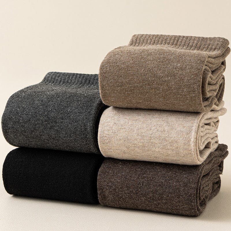 Low Thick and Comfortable: Warmth and Elegance in Winter
