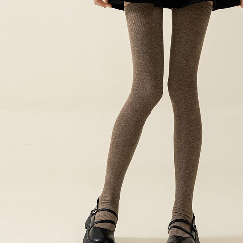Low Thick and Comfortable: Warmth and Elegance in Winter