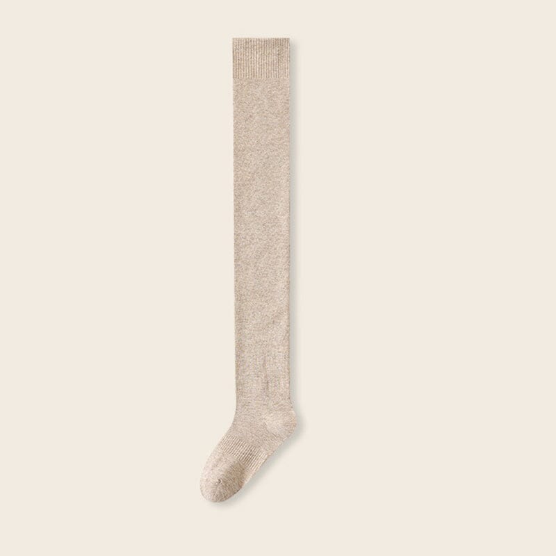 Low Thick and Comfortable: Warmth and Elegance in Winter